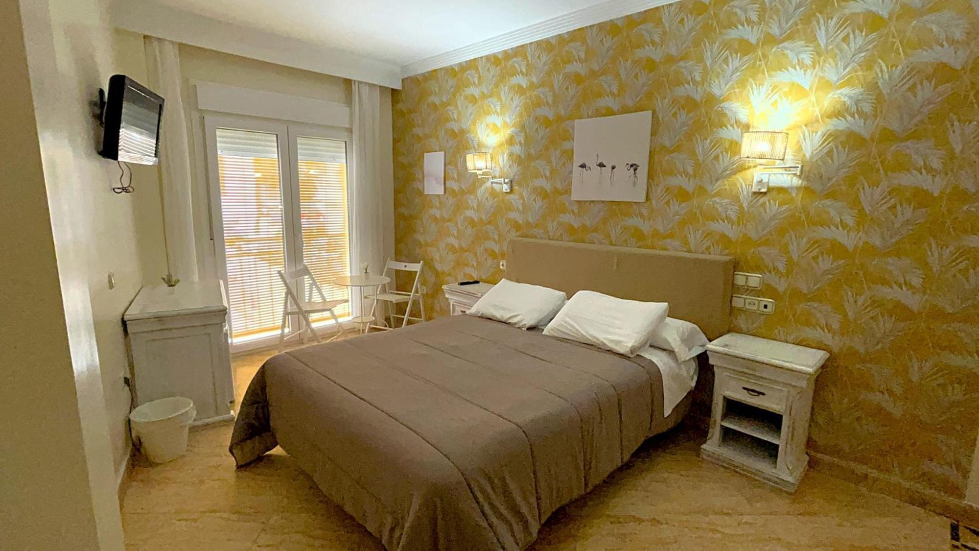 Hotel Playa Del Carmen Барбате Экстерьер фото